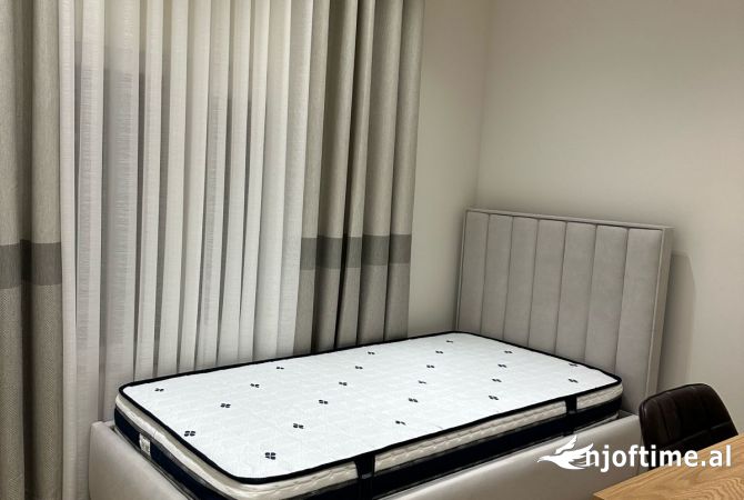 Shtepi me qera Apartament ne Tirane, 2+1, Mobilimi E mobiluar, Pagesa 60,000  Leke.