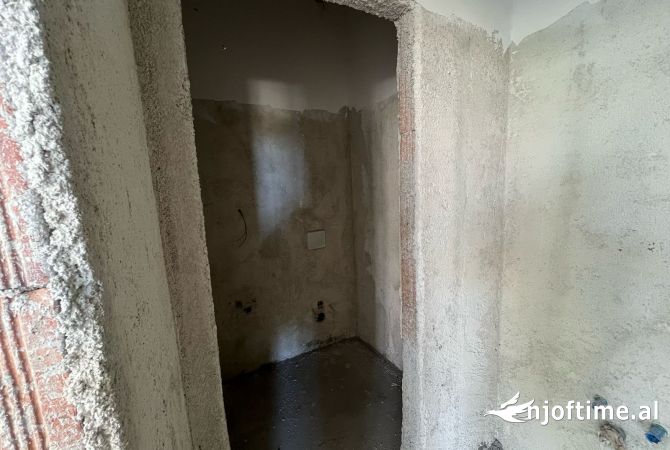 Ambient biznesi me qera 1+1 ne Tirane - 5,000 Euro