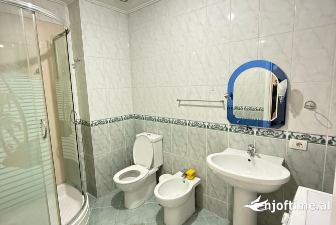 Shtepi me qera Apartament ne Tirane, 1+1, Mobilimi E mobiluar, Pagesa 600  Euro.