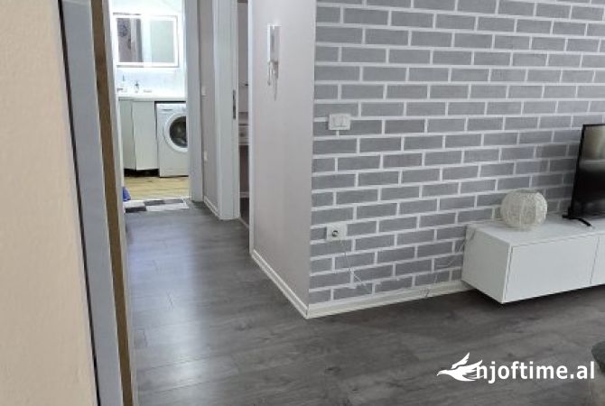 Shtepi me qera 1+1 ne Tirane - 55,000 Leke
