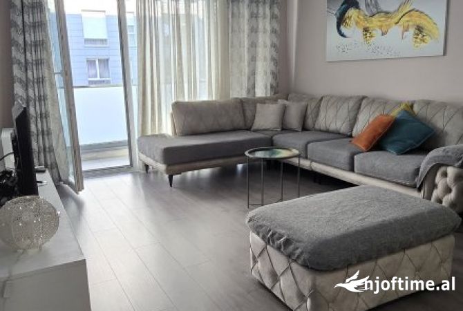 Shtepi me qera 1+1 ne Tirane - 55,000 Leke
