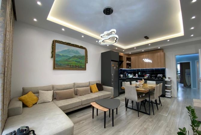 Shtepi ne shitje 2+1 ne Tirane - 205,000 Euro