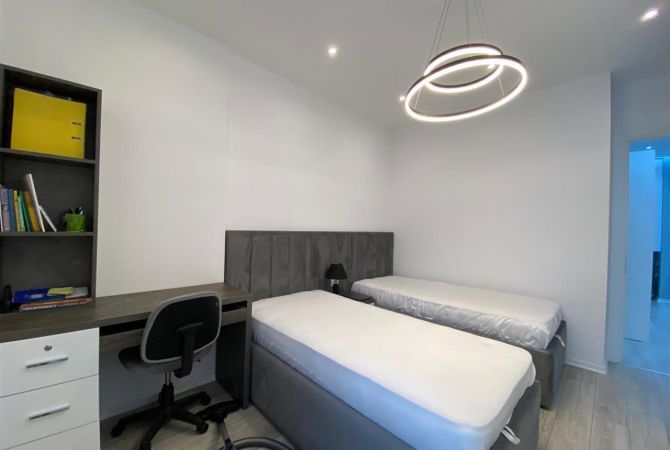 Shtepi ne shitje Apartament ne Tirane, 2+1, Mobilimi E mobiluar, Pagesa 205,000  Euro.