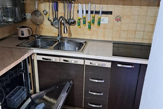 Shtepi me qera 2+1 ne Tirane - 500 Euro