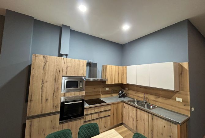 Shtepi me qera Apartament ne Tirane, 1+1, Mobilimi E mobiluar, Pagesa 650  Euro.