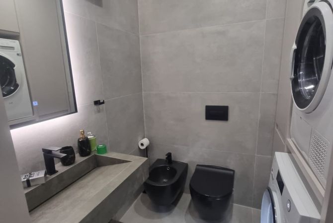 Shtepi me qera Apartament ne Tirane, 2+1, Mobilimi E mobiluar, Pagesa 1,800  Euro.