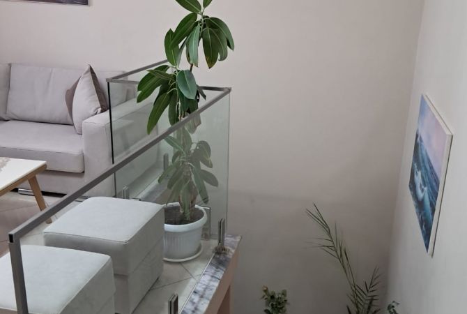 Shtepi me qera Shtepi Private ne Tirane, 2+1, Mobilimi E mobiluar, Pagesa 500  Euro.