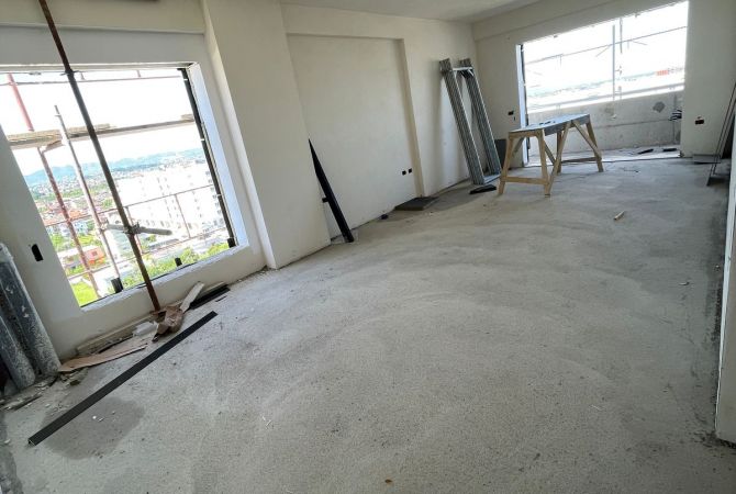 Shtepi ne shitje Apartament ne Tirane, 2+1, Mobilimi E mobiluar, Pagesa 97,000  Euro.