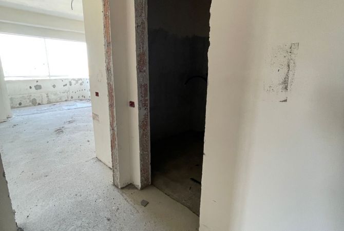 Shtepi ne shitje Apartament ne Tirane, 2+1, Mobilimi E mobiluar, Pagesa 97,000  Euro.