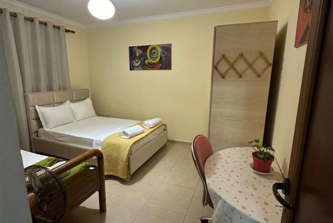 Shtepi me qera 2+1 ne Tirane - 60,000 Leke