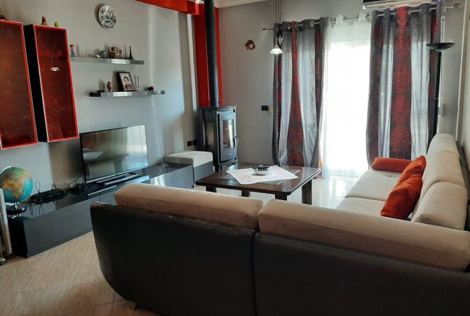 Shtepi me qera 2+1 ne Tirane - 50,000 Leke