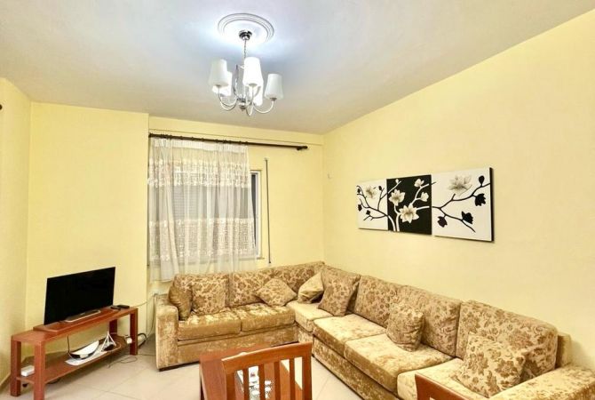 Shtepi me qera 1+1 ne Tirane - 450 Euro