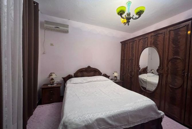 Shtepi me qera Shtepi Private ne Tirane, 2+1, Mobilimi E mobiluar, Pagesa 500  Euro.