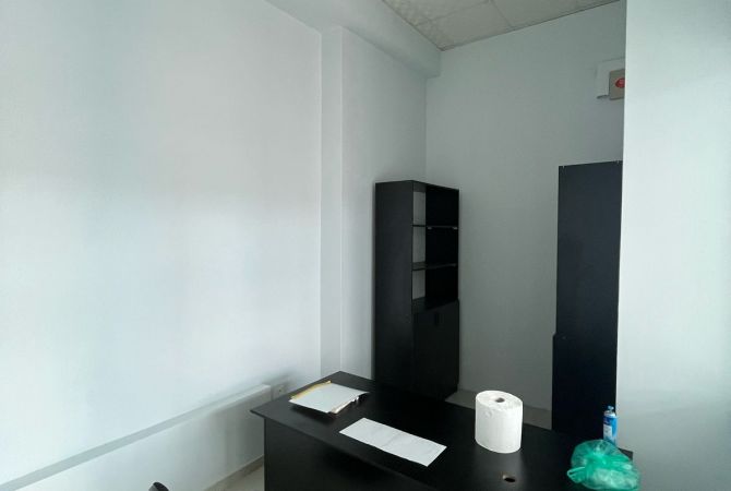 Ambient biznesi me qera 4+1 ne Tirane - 1,500 Euro