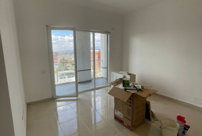 Shtepi me qera 2+1 ne Tirane - 300 Euro