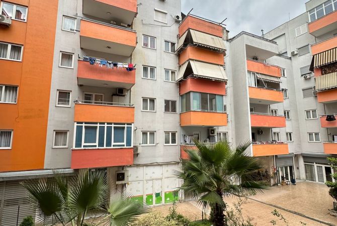 Shtepi ne shitje 2+1 ne Tirane - 130,000 Euro