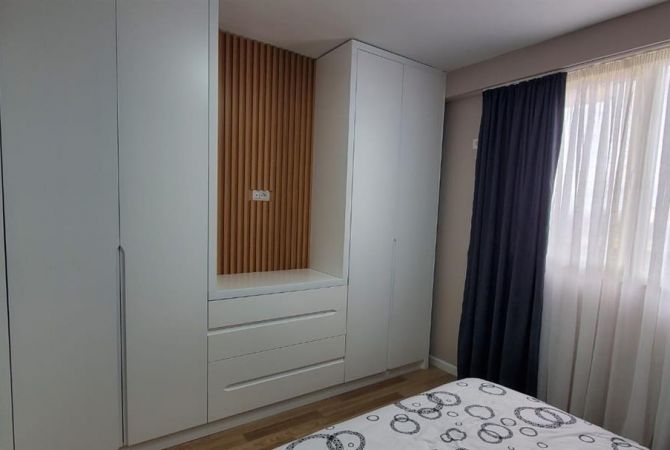 Shtepi ne shitje Apartament ne Tirane, 2+1, Mobilimi E mobiluar, Pagesa 110,000  Euro.