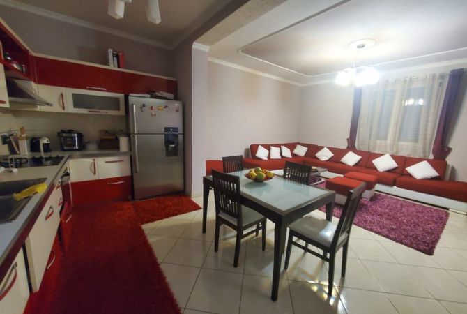 Shtepi ne shitje 3+1 ne Tirane - 370,000 Euro
