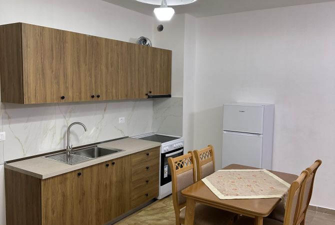 Shtepi me qera 1+1 ne Tirane - 400 Euro
