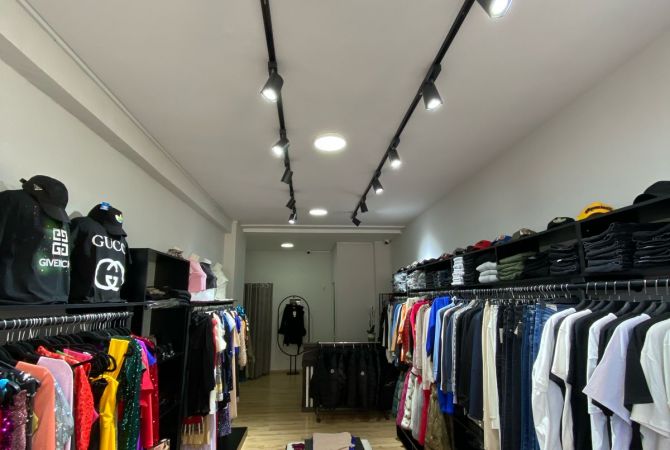 Business Property in Sale 1+1 in Tirana - 30,000 Euro