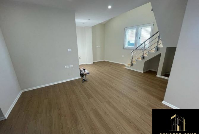 Shtepi ne shitje Apartament ne Tirane, 2+1, Mobilimi Bosh, pa mobiluar, Pagesa 170,000  Euro.