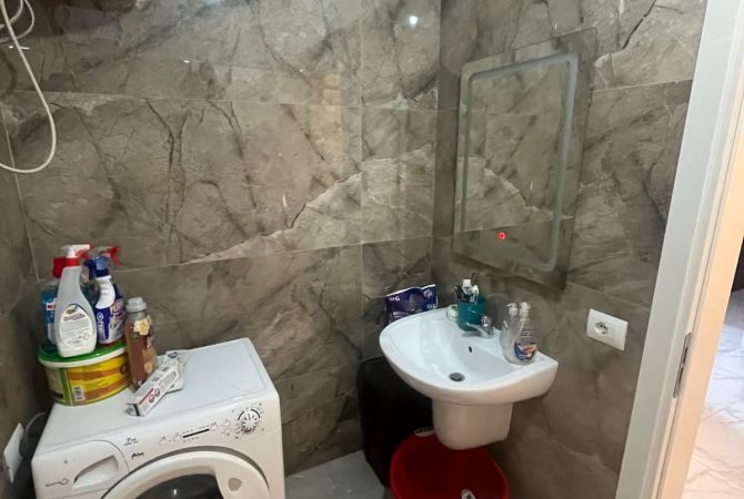 Shtepi ne shitje Apartament ne Tirane, 1+1, Mobilimi E mobiluar, Pagesa 72,600  Euro.