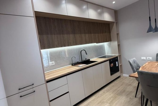 Shtepi me qera 1+1 ne Tirane - 500 Euro