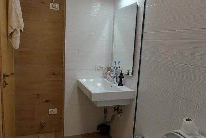 Shtepi me qera 2+1 ne Tirane - 500 Euro