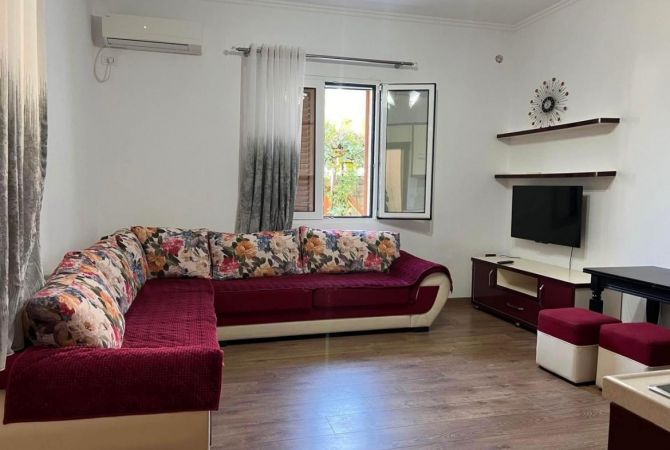 Shtepi me qera 2+1 ne Tirane - 500 Euro