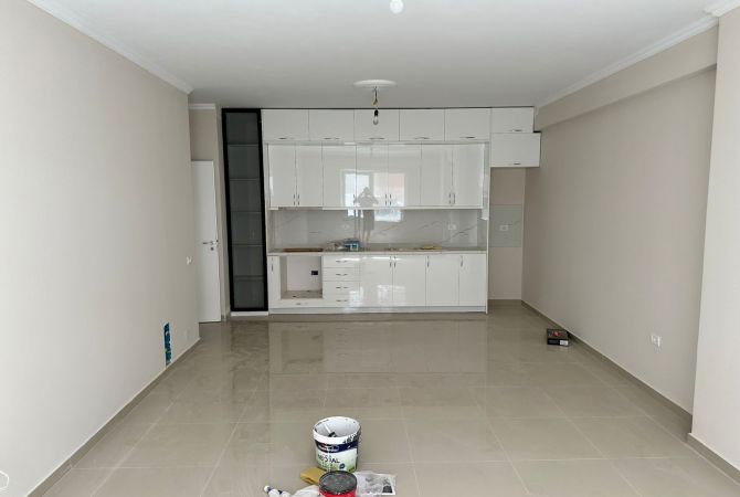 Shtepi me qera 2+1 ne Tirane - 350 Euro