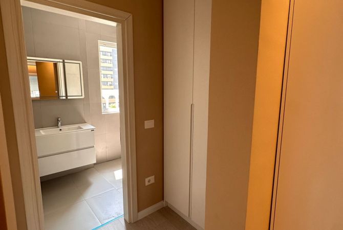 Shtepi me qera Apartament ne Tirane, 2+1, Mobilimi E mobiluar, Pagesa 80,000  Leke.