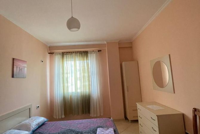 Shtepi me qera Apartament ne Tirane, 1+1, Mobilimi E mobiluar, Pagesa 450  Euro.