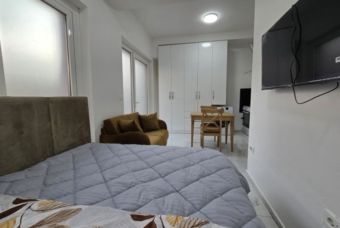 Shtepi me qera 1+1 ne Tirane - 28,000 Leke