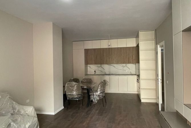 Shtepi me qera 2+1 ne Tirane - 650 Euro
