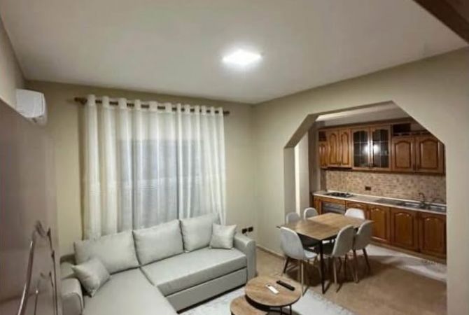 Shtepi me qera 2+1 ne Tirane - 550 Euro