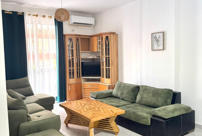 Shtepi me qera 1+1 ne Tirane - 40,000 Leke