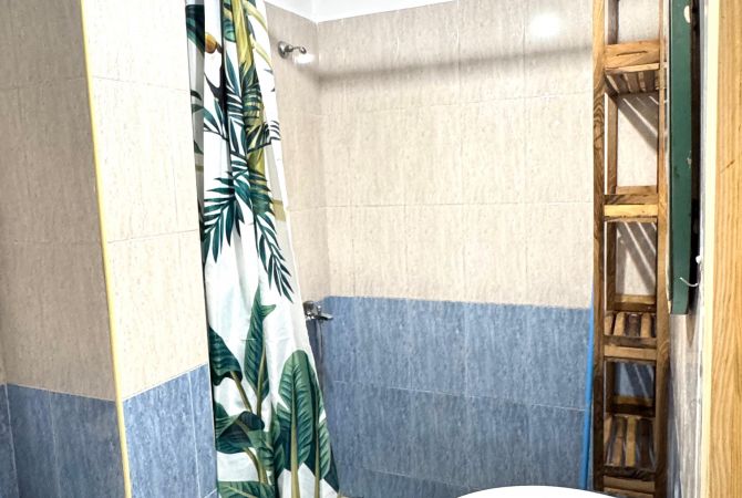 Shtepi me qera Apartament ne Tirane, 1+1, Mobilimi E mobiluar, Pagesa 40,000  Leke.