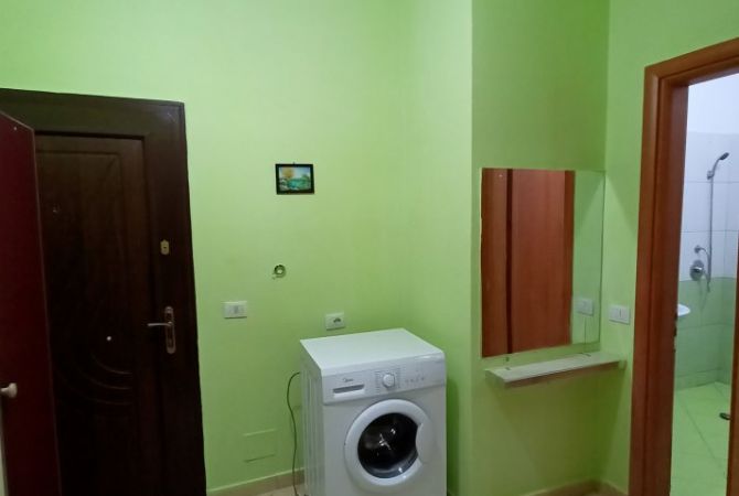 Shtepi me qera 1+1 ne Tirane - 36,000 Leke