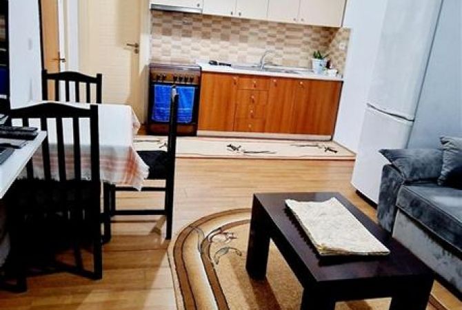 Shtepi me qera 2+1 ne Tirane - 45,000 Leke