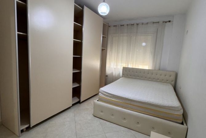 Shtepi me qera 1+1 ne Tirane - 35,000 Leke
