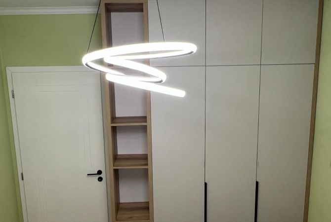 Shtepi ne shitje Apartament ne Tirane, 2+1, Mobilimi E mobiluar, Pagesa 145,000  Euro.