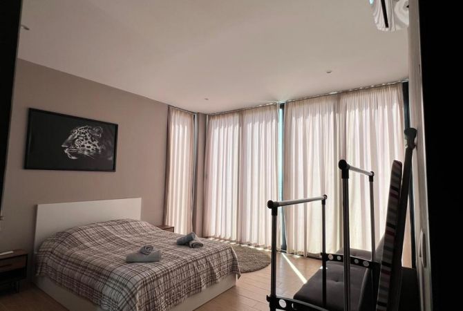 Shtepi ne shitje Vila Luksoze ne Tirane, 5+1, Mobilimi E mobiluar, Pagesa 620,000  Euro.