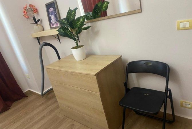 Shtepi me qera Apartament ne Tirane, 1+1, Mobilimi E mobiluar, Pagesa 50,000  Leke.