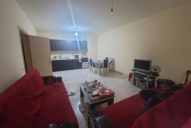 Shtepi ne shitje Apartament ne Tirane, 2+1, Mobilimi Bosh, pa mobiluar, Pagesa 145,000  Euro.