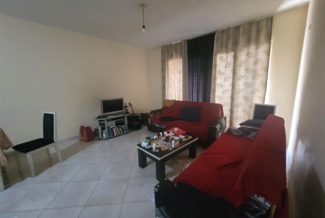 Shtepi ne shitje Apartament ne Tirane, 2+1, Mobilimi Bosh, pa mobiluar, Pagesa 145,000  Euro.