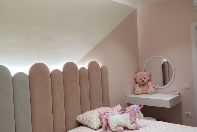 Shtepi ne shitje Apartament ne Tirane, 2+1, Mobilimi E mobiluar, Pagesa 250,000  Euro.