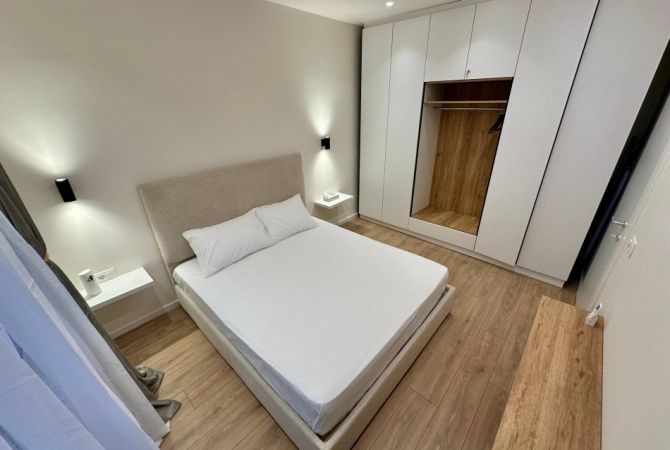 Shtepi me qera 2+1 ne Tirane - 70,000 Leke
