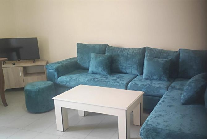 Shtepi me qera 2+1 ne Tirane - 50,000 Leke