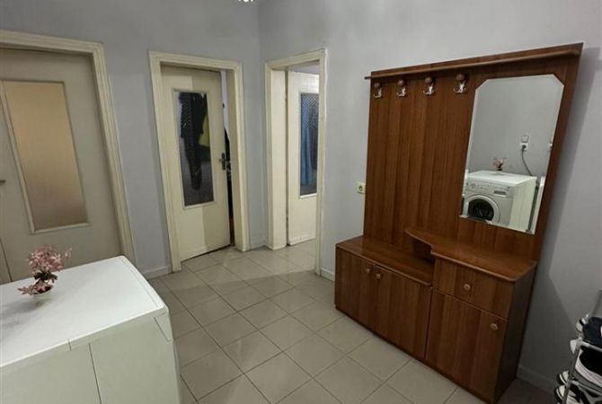 Shtepi me qera 2+1 ne Tirane - 50,000 Leke