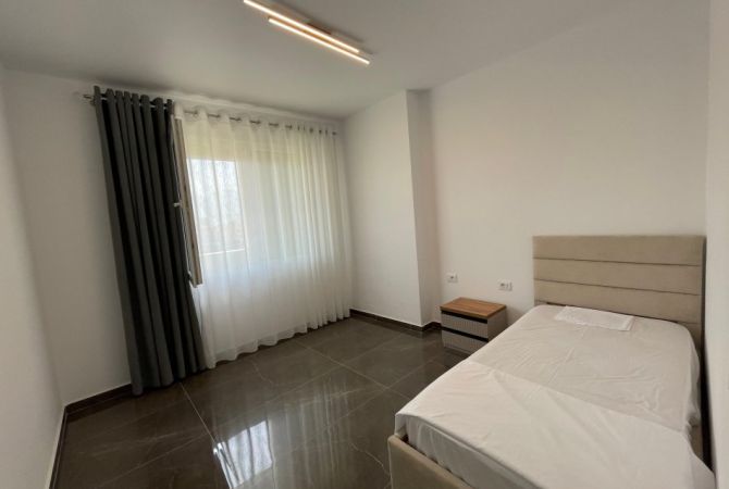 Shtepi me qera Apartament ne Tirane, 2+1, Mobilimi E mobiluar, Pagesa 60,000  Leke.